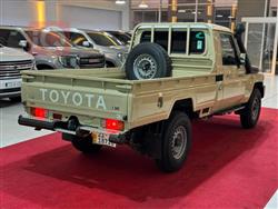 Toyota Land Cruiser Pickup